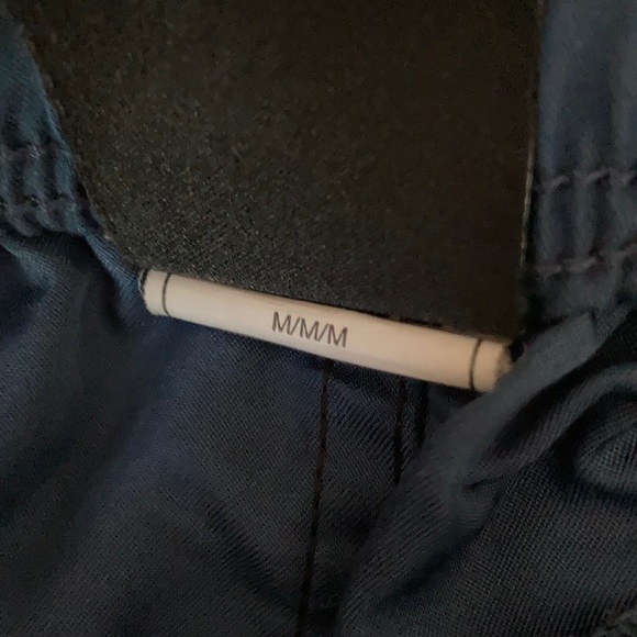 Quicksilver boys shorts - Picture 4 of 4